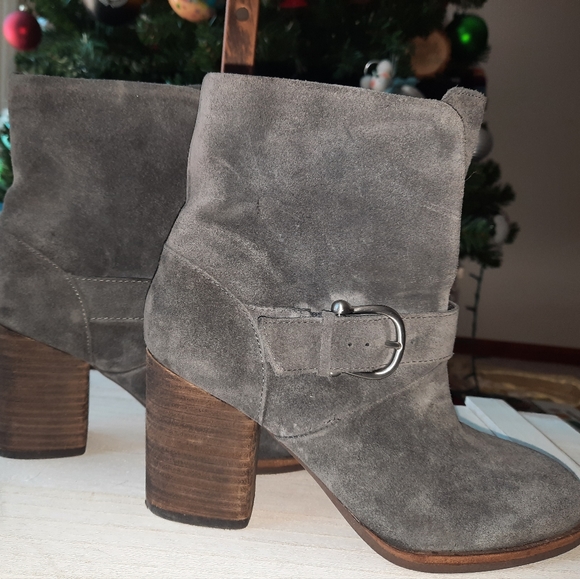 Isola sz 6.5M gray leather boot - Picture 2 of 9